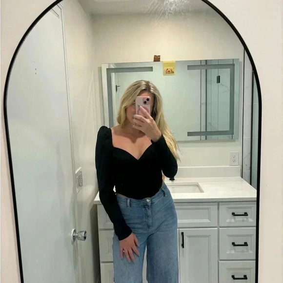 Revolve ASTR Betty Puff Sleeve Sweetheart Neck Top NWT - Picture 9 of 11